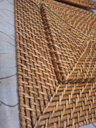 Platos de mimbre cuadrados (2 unidades)