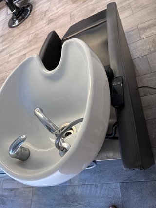 Lavacabezas Peluquería Federico Martínez Eléctrico