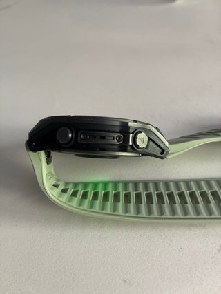 Reloj Garmin Fenix 8 51 titanio/zafiro Negro/Verde