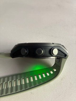 Reloj Garmin Fenix 8 51 titanio/zafiro Negro/Verde