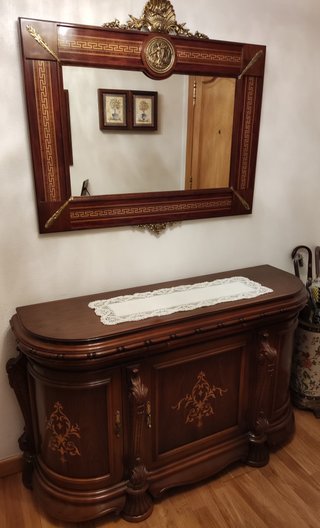 Mueble de madera de raíz