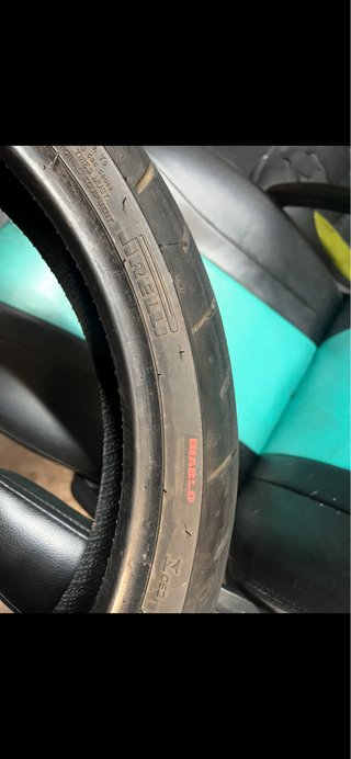 Juego de Neumáticos Pirelli Diablo