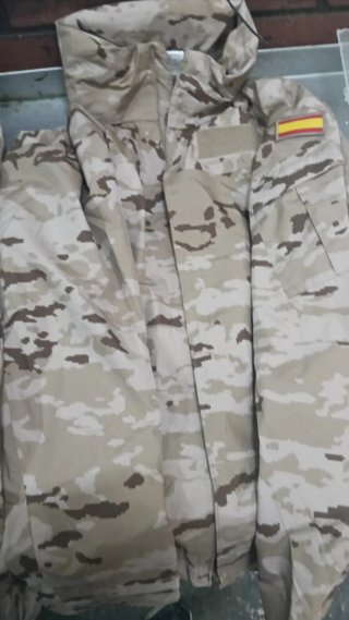 Traje Tormenta Camuflaje Arido Ejército Español