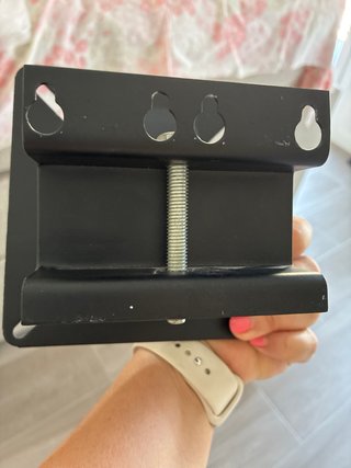 Soporte TV Lauson 15-23 LCD incluye los tornillos