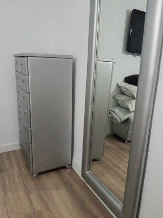 Sinfonier , espejo y dos cajones en polipiel Plata
