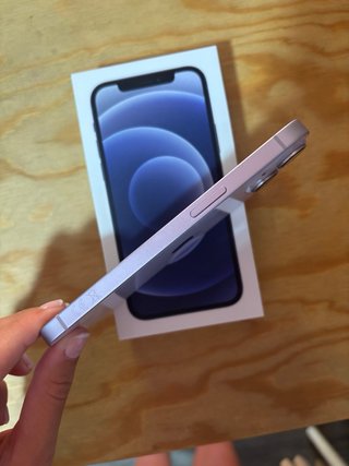 iPhone 14 Viola