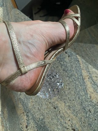 Sandalias doradas Zara Talla 37