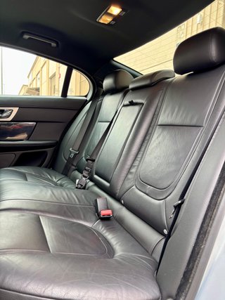 Jaguar XF 2.2 DI4 TD R-Sport Premium Luxury