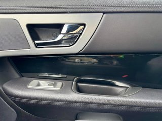Jaguar XF 2.2 DI4 TD R-Sport Premium Luxury