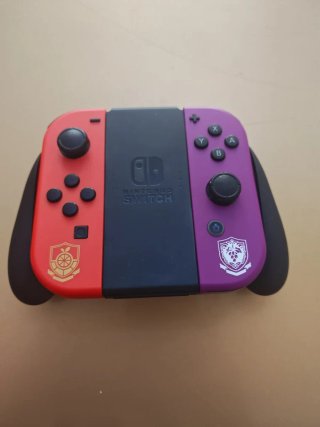 Nintendo Switch OLED Pokémon Scarlet & Violet
