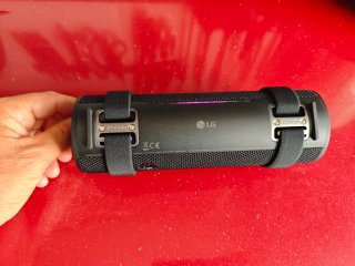 Altavoz Bluetooth XBOOM Negro
