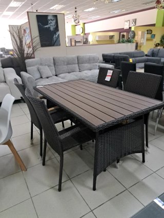 Mesa y 4 Sillas Terraza Mimbre