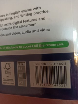 English File 5th Edition B1. Student's Book and...