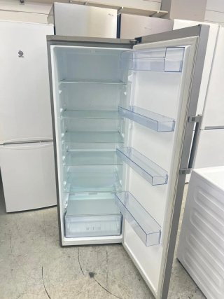 Solo Nevera Beko plateada con garantía