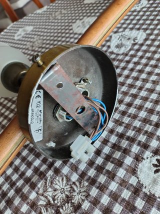 Lampadario in legno con 3 punti luce