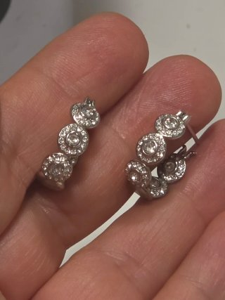 Pendientes aro color plata y circonitas