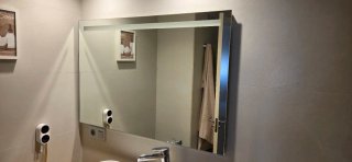 Espejo de baño moderno