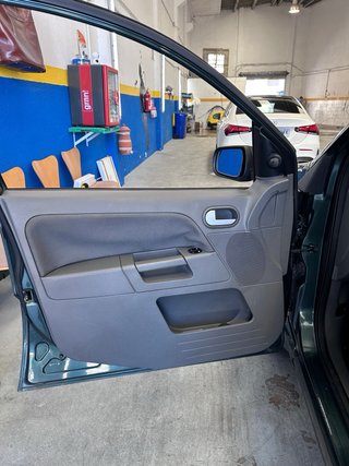 Ford Fusion 2004