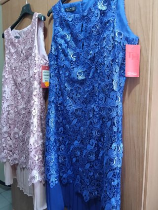 Vestido de fiesta encaje rosa y azul