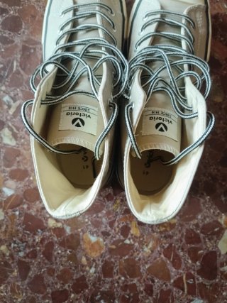 Zapatillas Victoria Beige Mujer