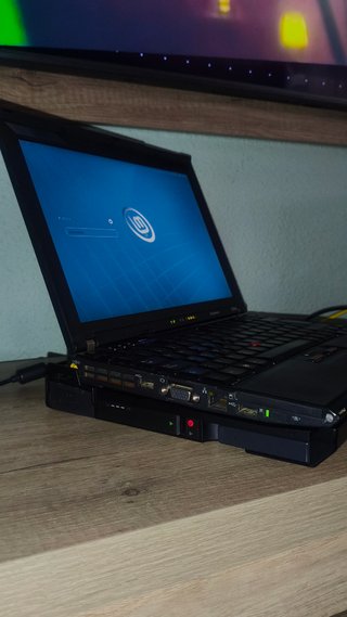 ThinkPad X200s con UltraBase