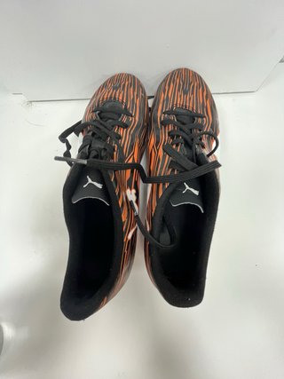 Botas de fútbol Puma Naranja Rayas Negras