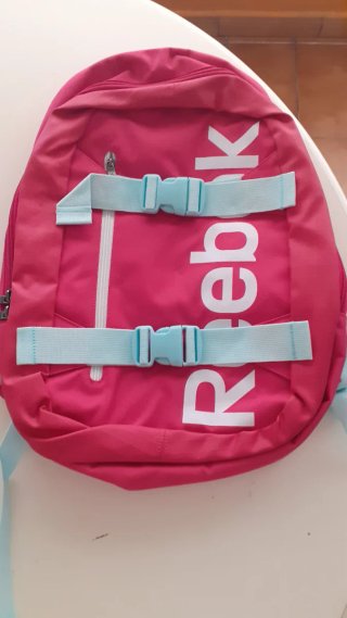 Mochila Reebok Rosa y Blanca NUEVA