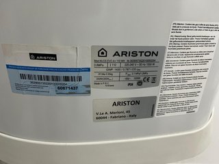 Aerotermo Ariston Nuos evoA+ Casi nuevo