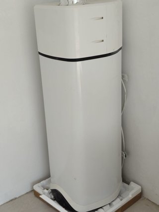 Aerotermo Ariston Nuos evoA+ Casi nuevo