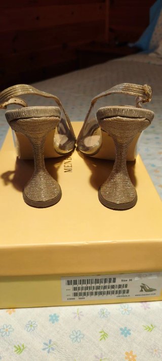 Zapatos de fiesta dorados talla 36