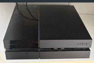 Vendo ps4 de 500 gigas
