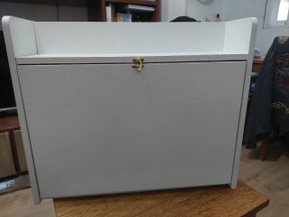 Escritorio plegable de pared
