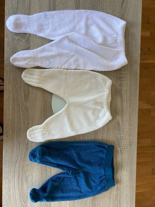 Pantalones de bebé de punto y pana