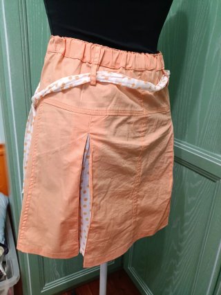 Completo T-shirt e gonna con fiori