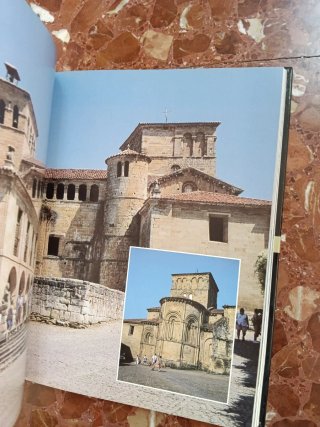 Descubra España pueblo a pueblo por las rutas m...
