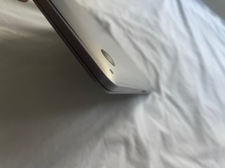 MacBook M2 13 8GB 256GB Gris Espacial