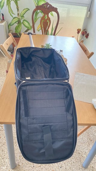 Mochila Parfois con ruedas negra