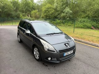 Peugeot 5008 2012