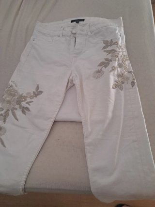 Vaqueros blancos  bordados Talla M