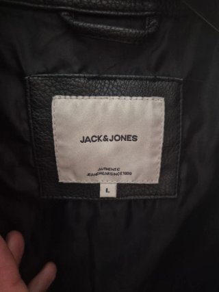 Chaqueta de cuero negra