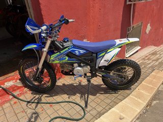 Pit Bike Rebel Master Escorpion 140ccAzul/Amarillo