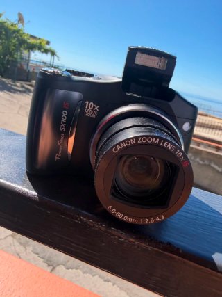 Canon PowerShot SX100 IS Fotocamera Digitale