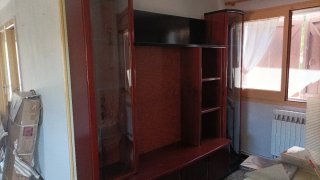 Mueble de salón madera y cristal
