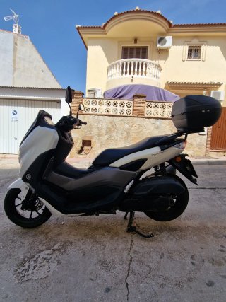Yamaha Nmax 125cc Blanca
