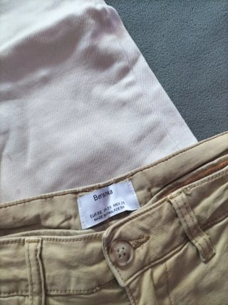 Pantalones cortos hombre beige y azul