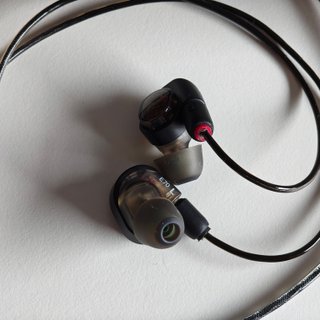Audio-Technica ATH-E70 Auriculares Monitor
