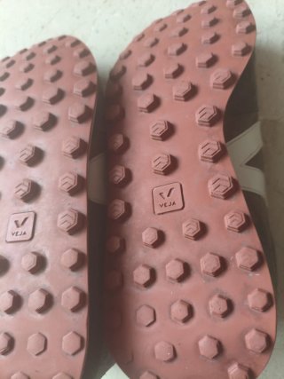Zapatillas Veja verdes y blancas