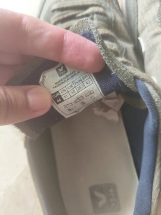 Zapatillas Veja verdes y blancas