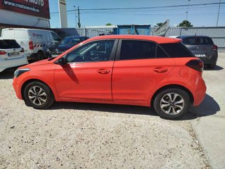 SIN ENTRADA! Hyundai i20