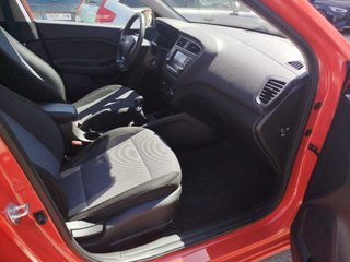 SIN ENTRADA! Hyundai i20